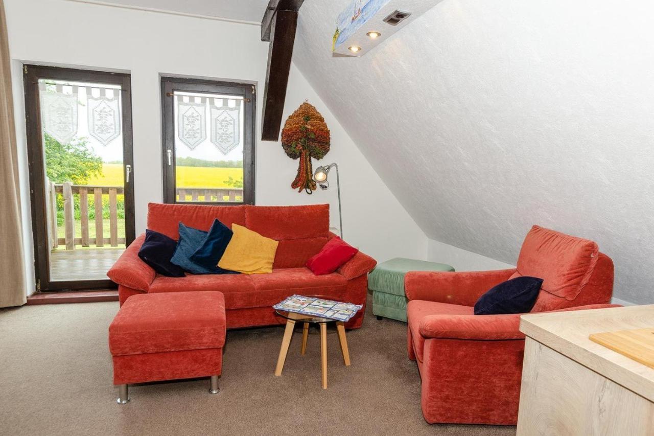 3-R-Ferienwohnung-Fuer-3-Personen-In-Schaprode-Auf-Ruegen-Zi4 Εξωτερικό φωτογραφία