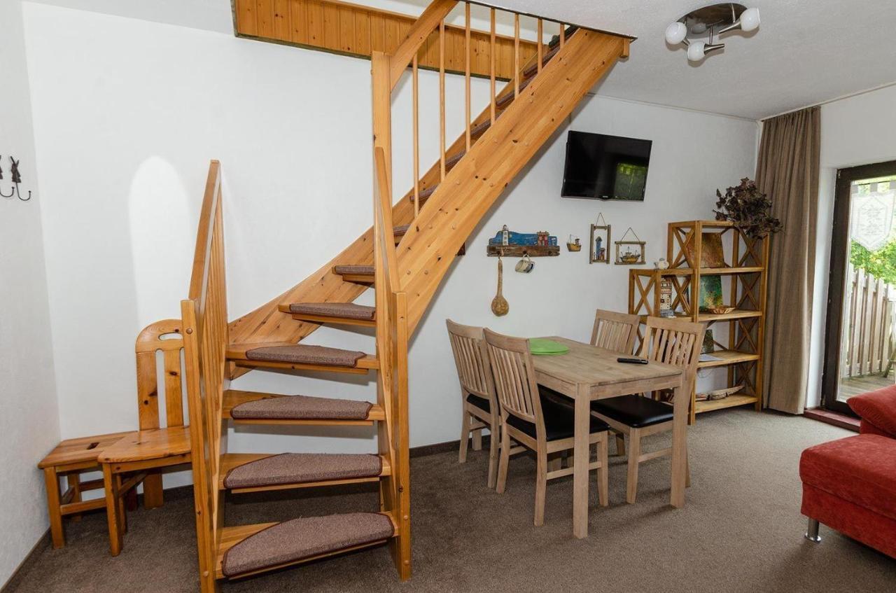 3-R-Ferienwohnung-Fuer-3-Personen-In-Schaprode-Auf-Ruegen-Zi4 Εξωτερικό φωτογραφία