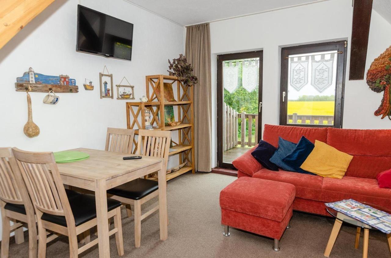 3-R-Ferienwohnung-Fuer-3-Personen-In-Schaprode-Auf-Ruegen-Zi4 Εξωτερικό φωτογραφία