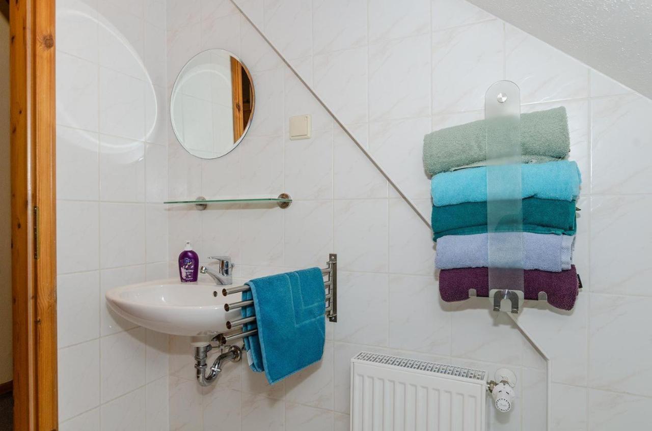 3-R-Ferienwohnung-Fuer-3-Personen-In-Schaprode-Auf-Ruegen-Zi4 Εξωτερικό φωτογραφία